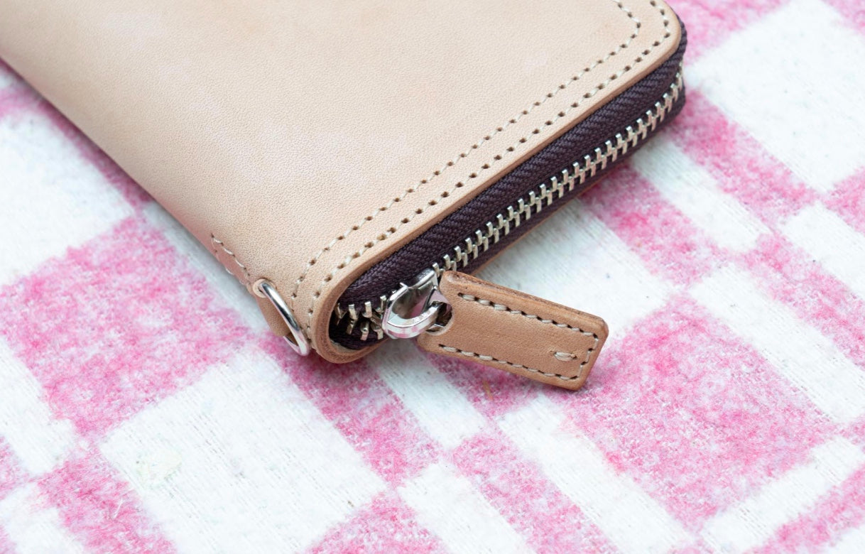 REDMOON/レッドムーン HANDSOME Zip Wallet SNT (Saddle Leather Natural)